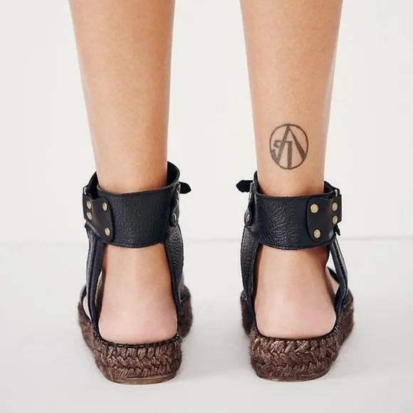 Free People Aurora Espadrilles  | Size 7.5 | Black Leather Boho Sandals