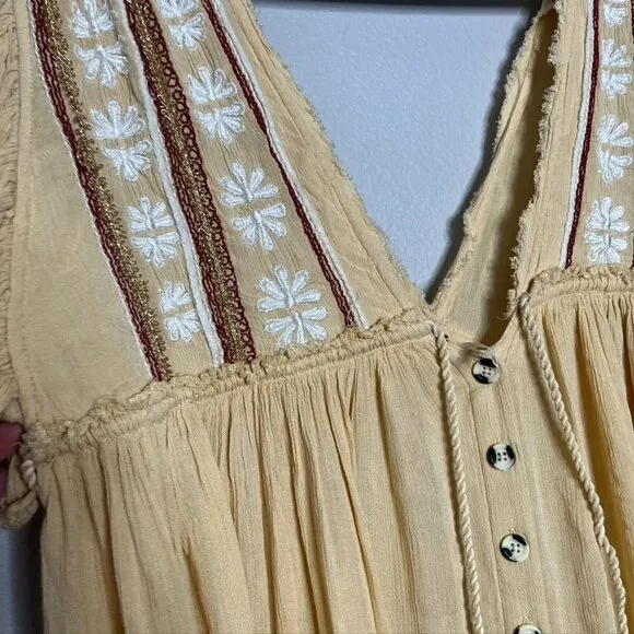 Free People Boho Dreams Deep V Embroidered Creamy Buttercup Midi Dress XS