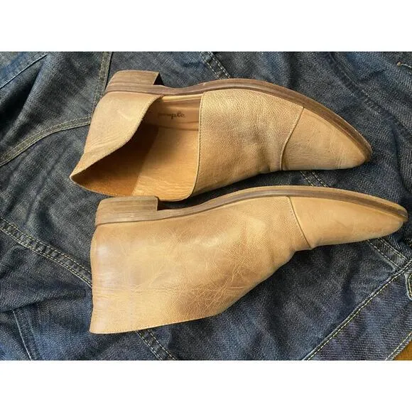 Free People Chic Cut-Out Leather Flats - sz 37