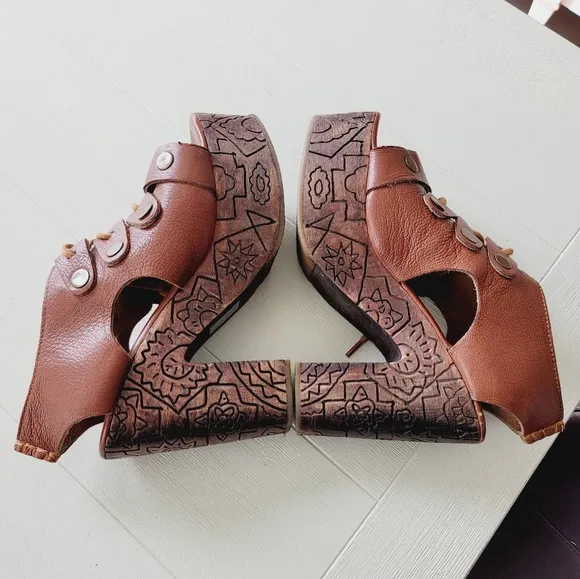Free People Farrah Whiskey Leather Platform Lace Clog Sandals