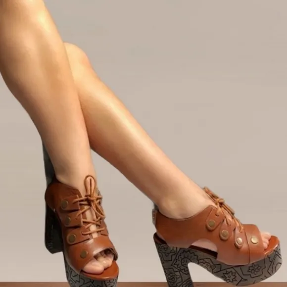 Free People Farrah Whiskey Leather Platform Lace Clog Sandals