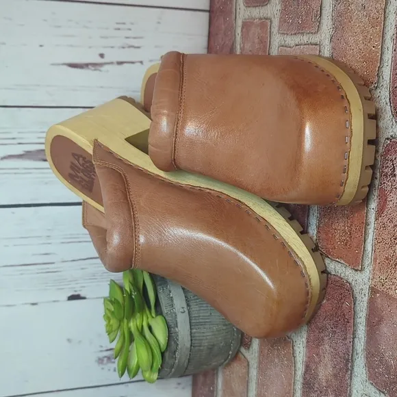 Free People Mia Karma Leather and Wood Clogs Cognac Women's 10