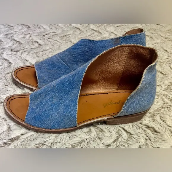 Free People Mont Blanc Boho Minimalist Sandals In Washed Denim Size 7.5