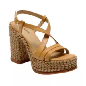 Free People New Platform Sandals. Size 7.