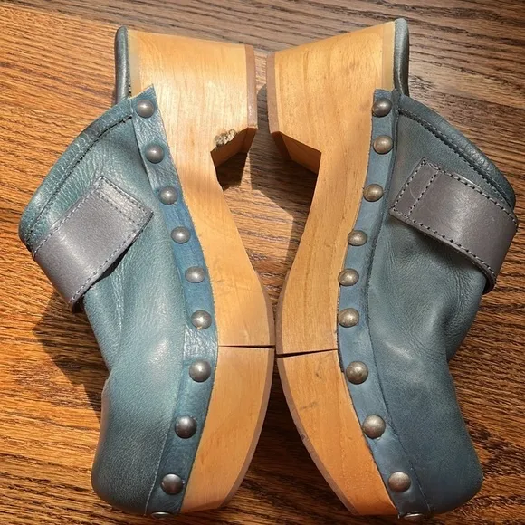 Free People Shoes Culver City Clog Blue Free People Size 38 small flaw in wood
