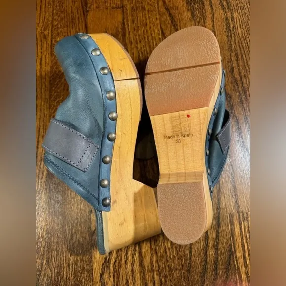 Free People Shoes Culver City Clog Blue Free People Size 38 small flaw in wood