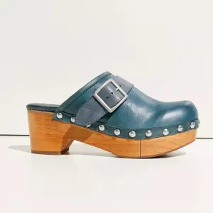 Free People Shoes Culver City Clog Blue Free People Size 38 small flaw in wood