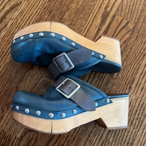 Free People Shoes Culver City ClogBlue with Wooden Heel Size 38 1/2