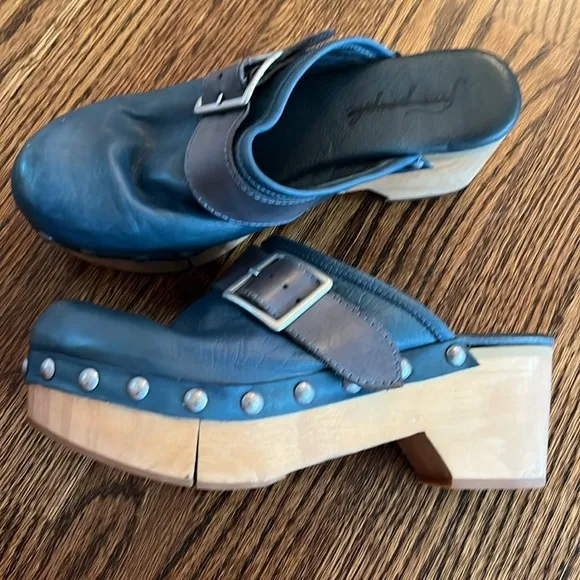 Free People Shoes Culver City ClogBlue with Wooden Heel Size 38 1/2