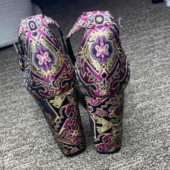Free People Vegan Sandal Heel Platform Fabric Print Ankle Strap Gold Black Sz 9