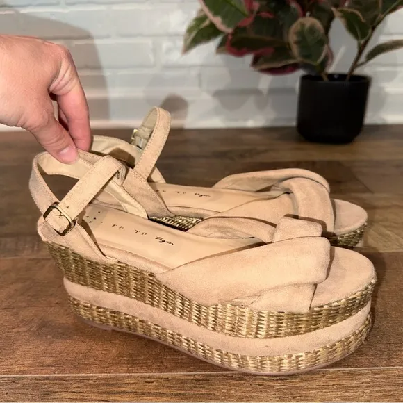 Free People Vegan Women's Tan Platform Sandals