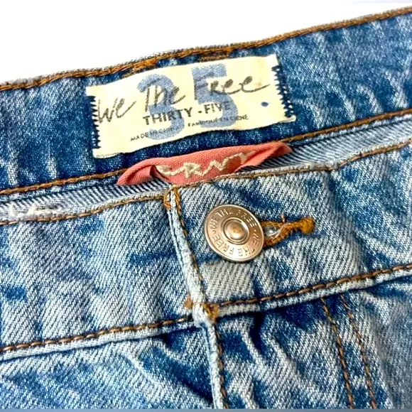 Free People “We The Free” Curvy bdg 25 Patchwork Straight Leg Jeans Sz 35