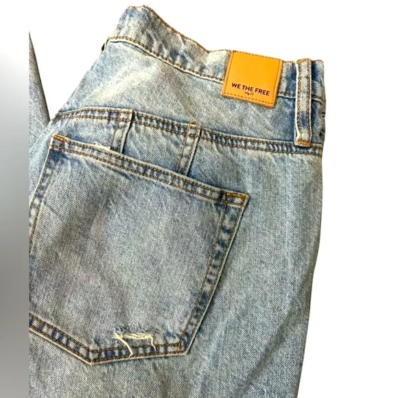 Free People “We The Free” Curvy bdg 25 Patchwork Straight Leg Jeans Sz 35