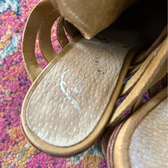 Free People | Women's camel colored leather Byron Strappy Stack Heel Mules, sz 9