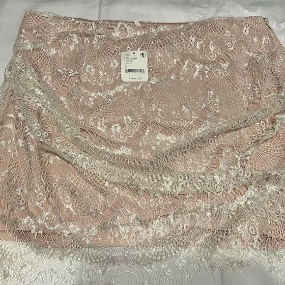 Free People Zoey Lace Mini Skirt in Pink Rose size 12 NWT