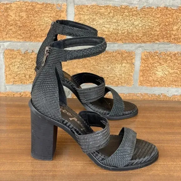 Free people platform shoes size 6