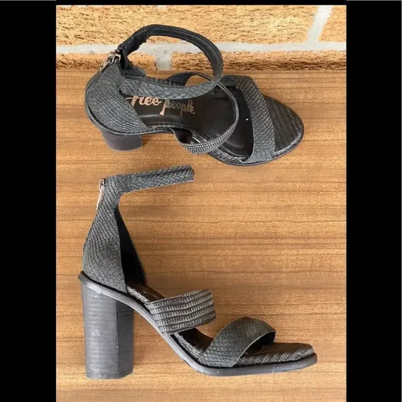 Free people platform shoes size 6