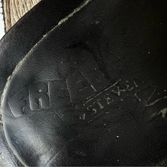 Freebird Bongo Distressed Bohemian Black/Gray Leather Sandals