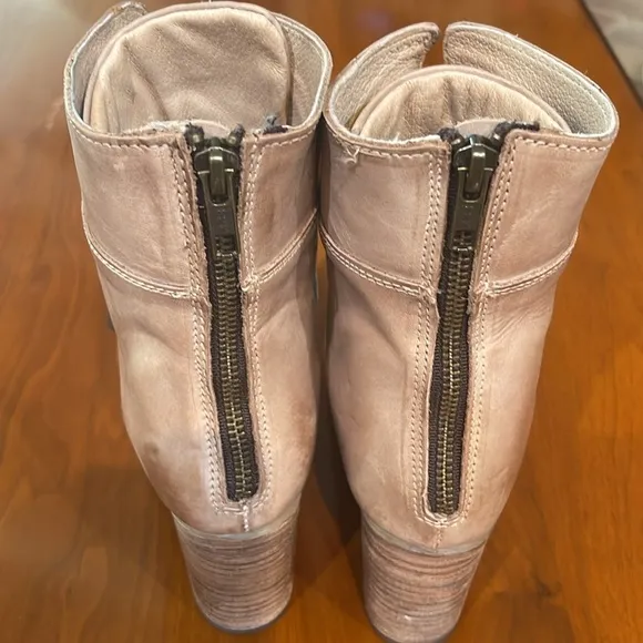 Freebird Borow size 9, EUC