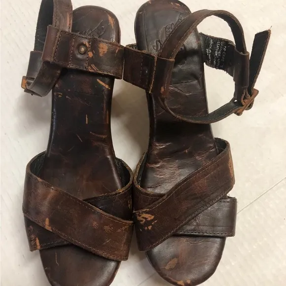 FREEBIRD By Steven Cape Platform Sandals Brown Size 9