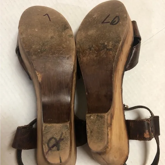 FREEBIRD By Steven Cape Platform Sandals Brown Size 9
