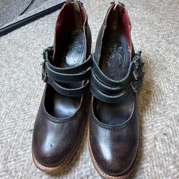 Freebird by Steven Ramsey Size 9 | Distressed Leather Strappy Heels