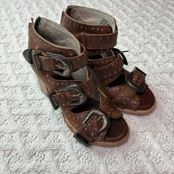 Freebird By Steven Western Boho Heeled Sandal‎ Triple Buckle Leather Sz 7 NWOT