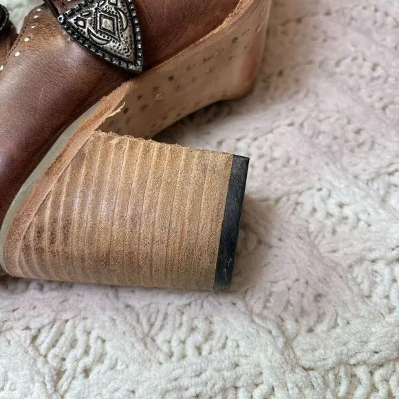 Freebird By Steven Western Boho Heeled Sandal‎ Triple Buckle Leather Sz 7 NWOT
