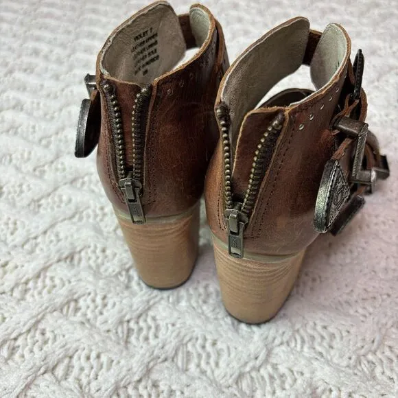 Freebird By Steven Western Boho Heeled Sandal‎ Triple Buckle Leather Sz 7 NWOT