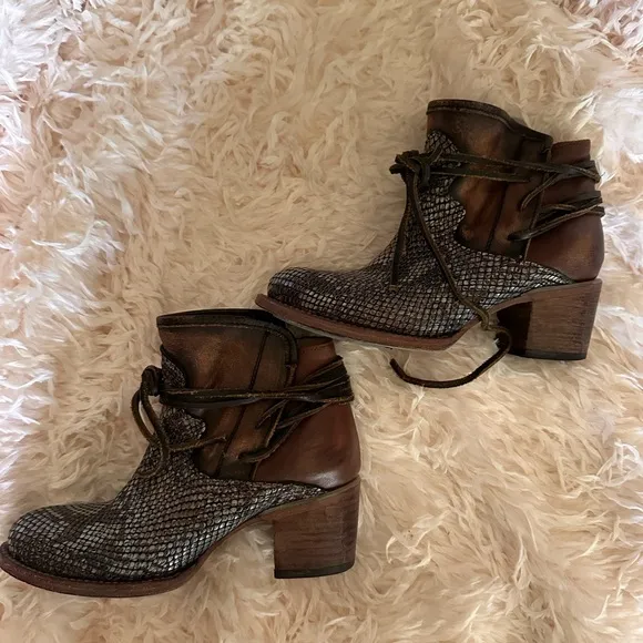Freebird Textured Snakeskin Boots
