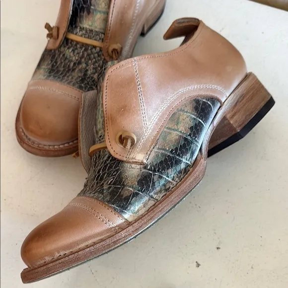 Freebird Women's Shoes