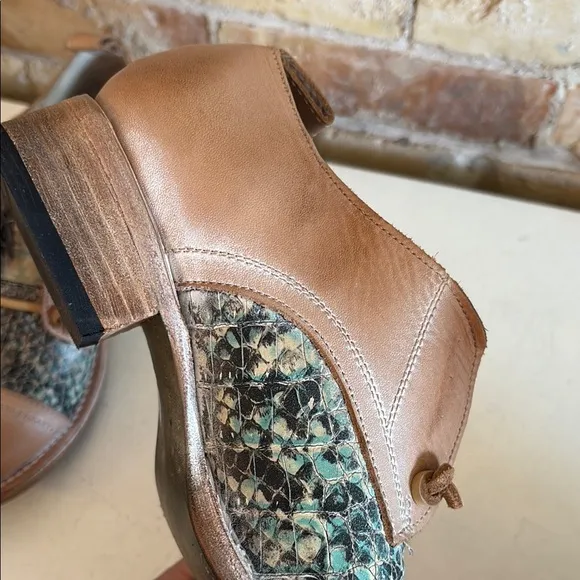 Freebird Women's Shoes
