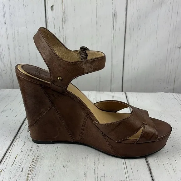 Frye Corinna Campus Brown Leather Wedge Sandals Womens Size 8.5 Boho Open Toe