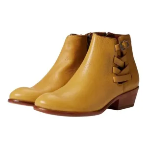 Frye NWOT Carson Belted Leather Banana Tan Ankle Bootie