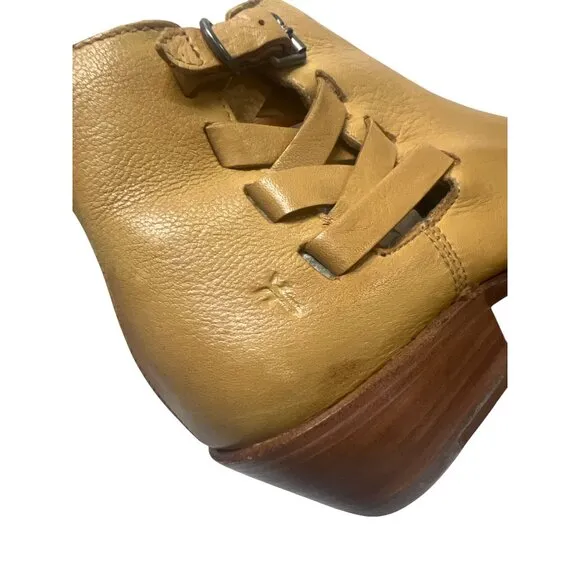 Frye NWOT Carson Belted Leather Banana Tan Ankle Bootie