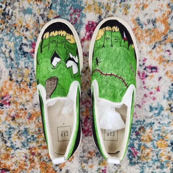 Gap Canvas Slip On Sneakers with Zombie Feet Sharpie Art Size 9