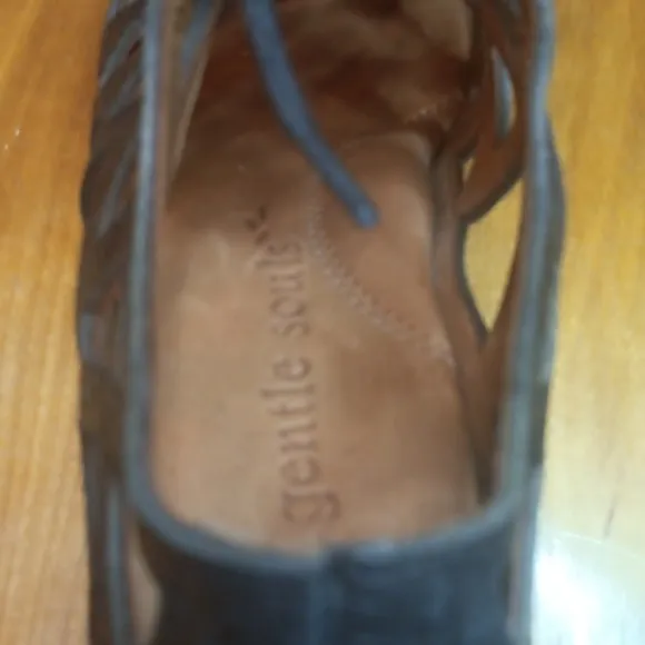 Gentle Souls Women's Black Wedge Sandals Size 8.5