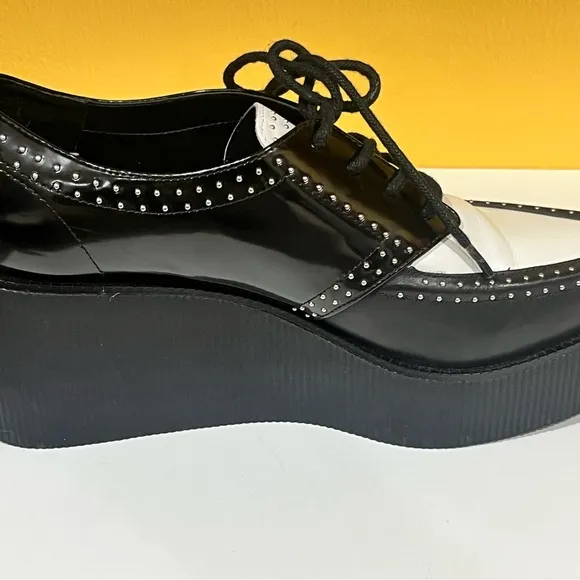 Gianni Bini Colorblock Studded Creeper Shoes 9.5 Oxford lace up Platform wedge
