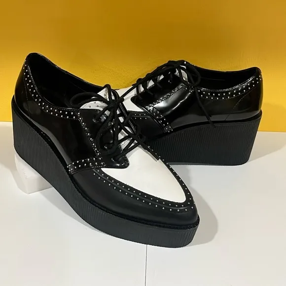 Gianni Bini Colorblock Studded Creeper Shoes 9.5 Oxford lace up Platform wedge
