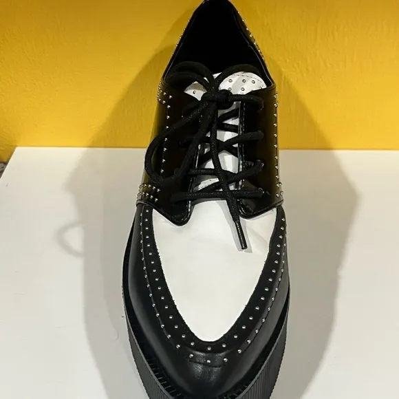 Gianni Bini Colorblock Studded Creeper Shoes 9.5 Oxford lace up Platform wedge