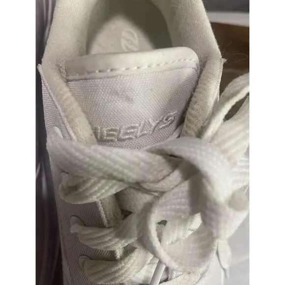 Girls Youth Heelys Pro 20‎ White Skate Tennis Shoes-Size 6Y-Great Condition