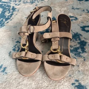 Giuseppe Zanotti suede wedge sandals size 7.5