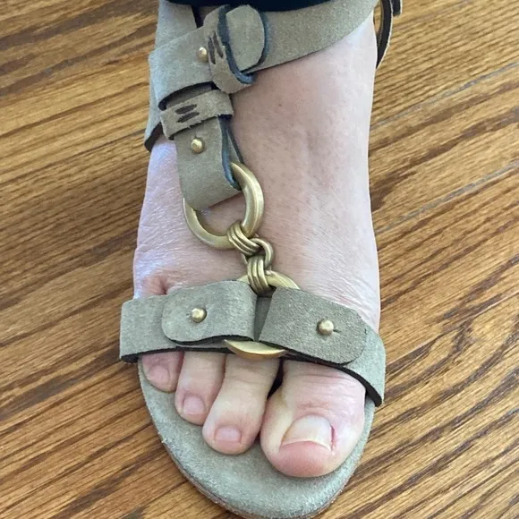 Giuseppe Zanotti suede wedge sandals size 7.5