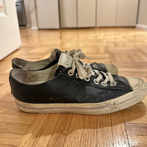 Golden Goose V Star Sneakers