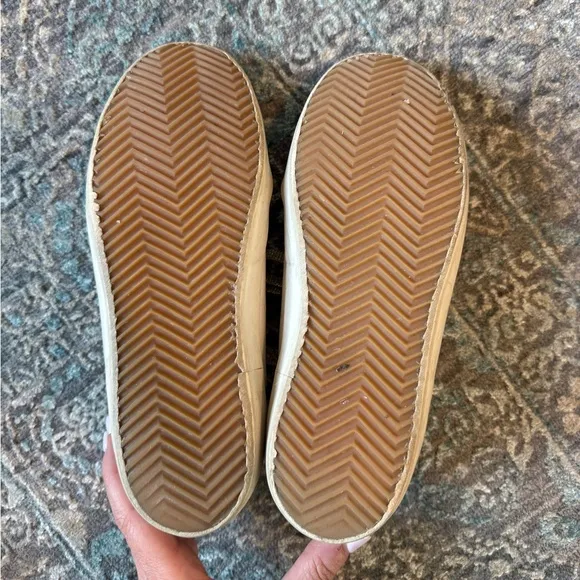 Golden Goose Women's Cream and Silver Sneakers