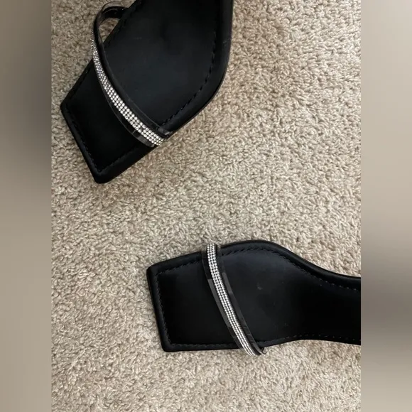 Good American Black and Gold Women's Heels size 12 chic girly party