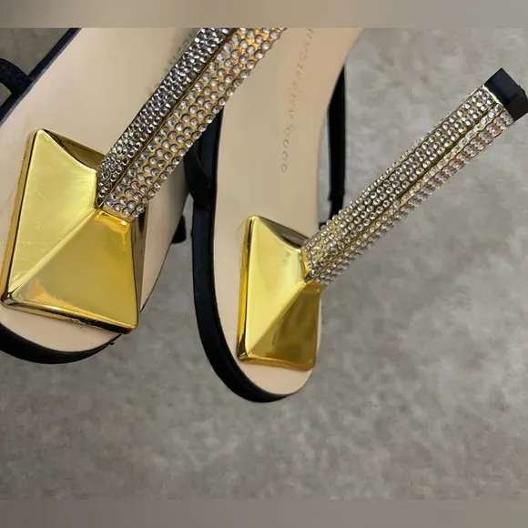 Good American Black and Gold Women's Heels size 12 chic girly party