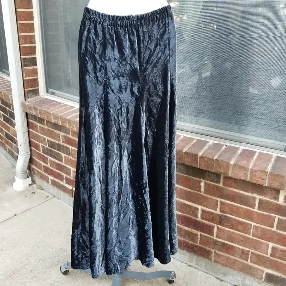 Gorgeous Vintage Double D Ranch Western cowgirl goth Crushed Velvet skirt