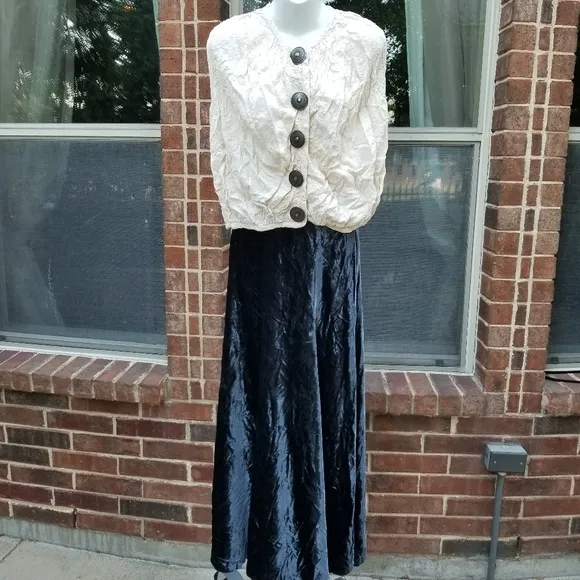 Gorgeous Vintage Double D Ranch Western cowgirl goth Crushed Velvet skirt