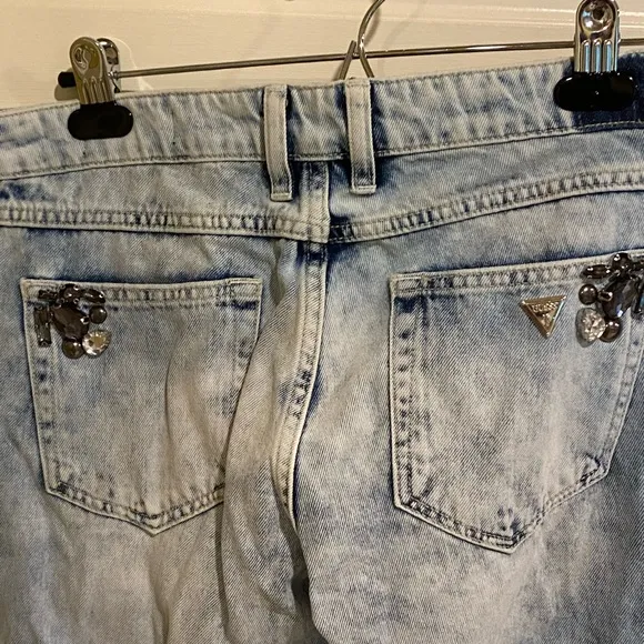 Guess Womens’s Marilyn 3 zip embellished skinny jeans.